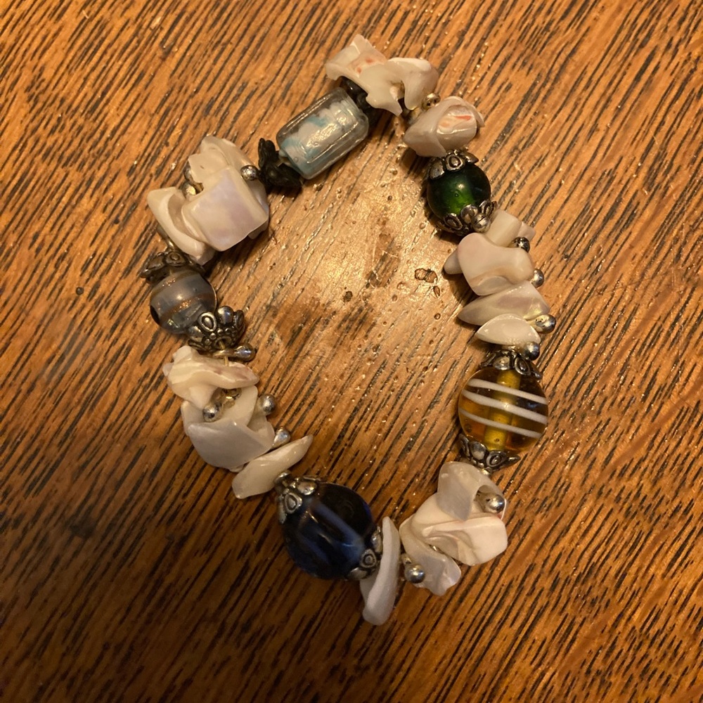 Shell charm bracelet